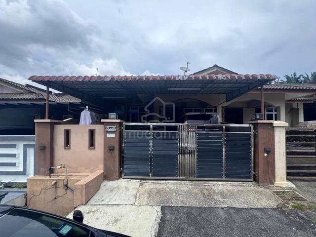 Taman Mewah Senai - Renovated Unit - Full Loan Below Market 1540 SQFT 1