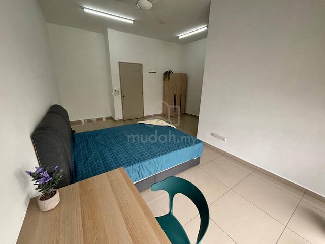 Spacious Master Room 2 Storey Landed House Rimbayu For Rent 1