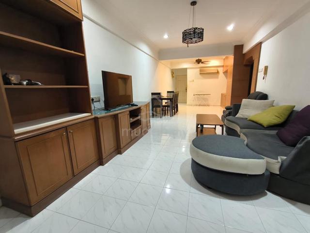 Straits Court Condominium 1
