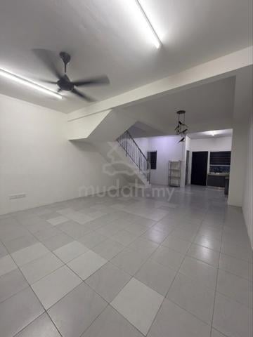 Rumah Teres Untuk Disewa 1
