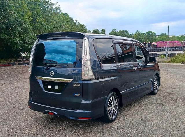 Nissan SERENA 2.0 2018 - 4