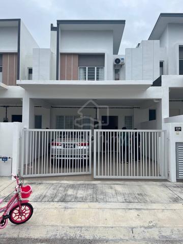 FACING OPEN + RENOVATION, Taman Bayu Sutera, Sendayan For Sales 1