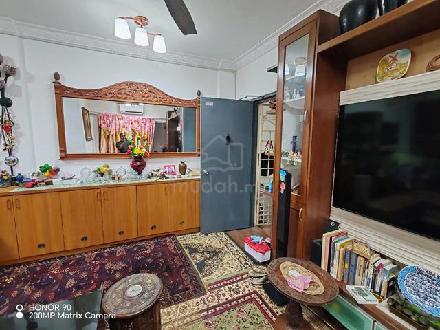 Indah Condominium 1