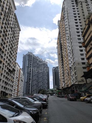 Flora Damansara 1
