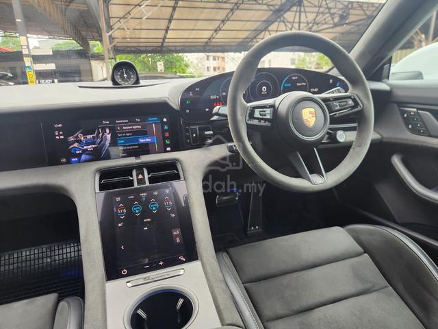 2023 Porsche Taycan GTS Full BOSE P/Roof S. Chrono - 2