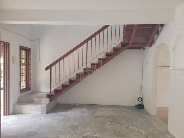 Puchong Perdana Double Storey For Sale 1