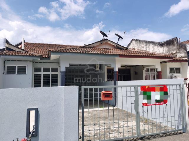 Renovated, Extended Kitchen, Ready to Move in Taman Kerisi 1