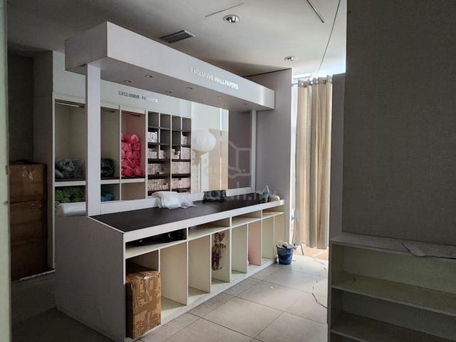 10,700 sqft Kawasan Perindustrian Balakong 1.5 Storey Semi-D Factory 1