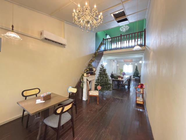 HOT AREA! RENOVATED 1st & 2nd Floor Shoplot Jalan Kubu Jonker Walk 1