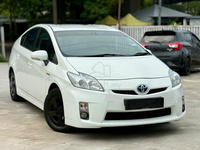 NEW PAINT ⭐Toyota PRIUS 1.8 (HYBRID) FREE WARRANTY - 2