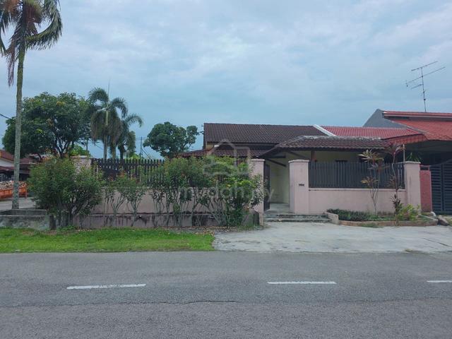 Taman Sri Tebrau, JB town, Corner house, Good location, new painting 1