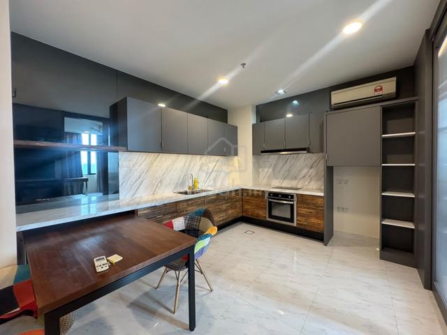 E Suite-Designer Suite @ Emerald Avenue 1