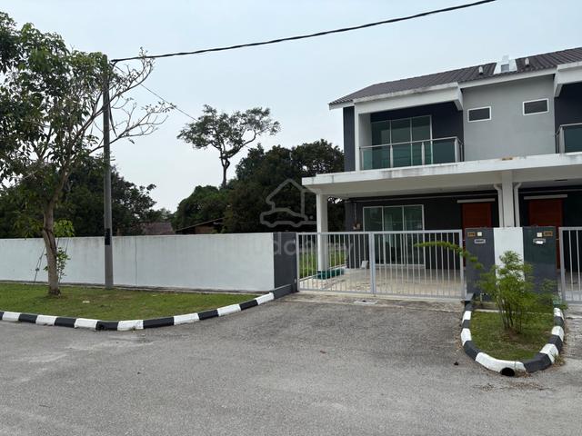 Lunas Kulim Hi-tech Double storey Corner unit 1