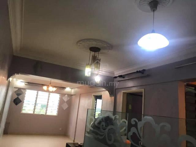 Aman Putra Apartment 1