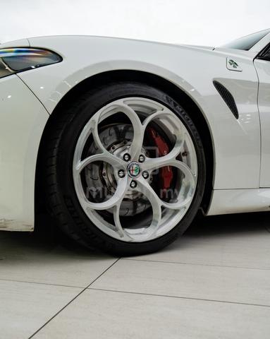 2017 Alfa Romeo GIULIA QUADRIFOGLIO V6 2.9 - 5