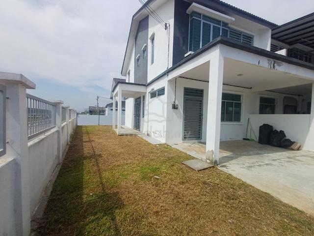 CORNER LOT Double Storey Terrace House taman Scientex Kundang Jaya 1