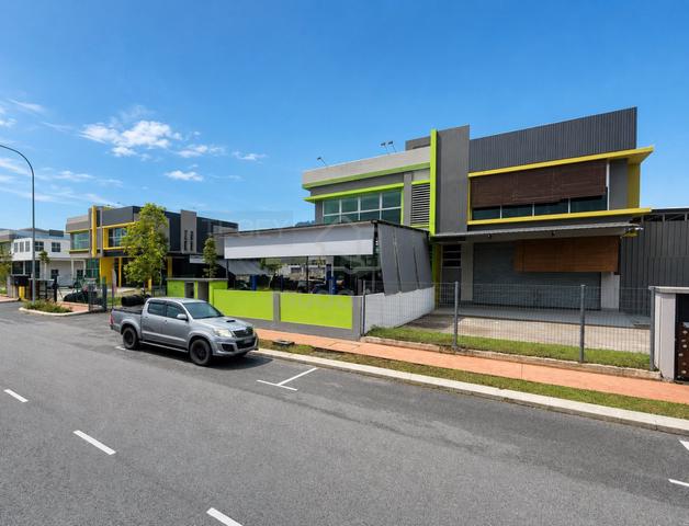 Semi D Factory Commercial Puncak Alam Hillpark 7800sf 2 Adjoining 1