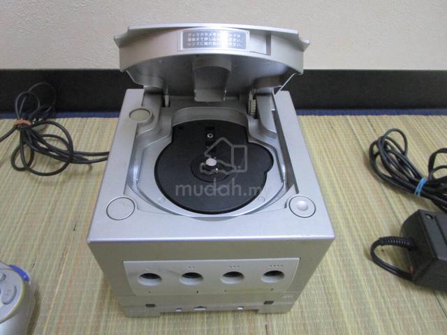 GameCube Set, Game Boy Player & Disc, Clear Yellow - photo 3 of 6