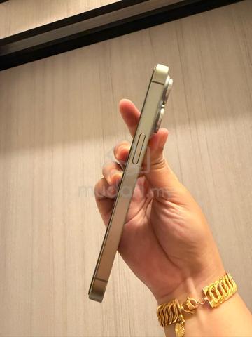 Iphone 15 pro 128gb - photo 3 of 4
