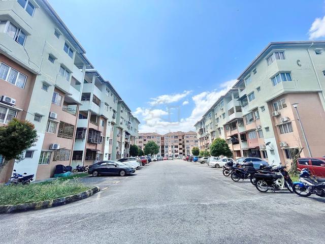 Pangsapuri Sutera Apartment (Kajang) 1
