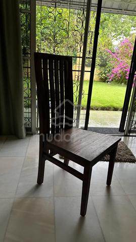 Solid Wood Dining Table + 4 Teak Chairs - photo 2 of 6