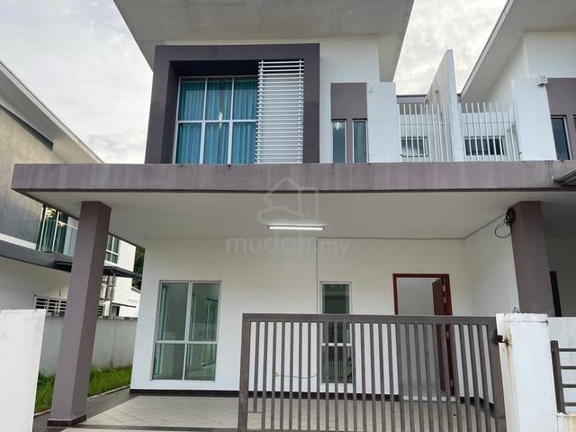 Lukut town fully furnished semi d security gated house 1