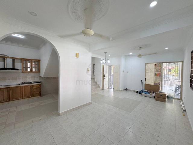 2 Sty END Lot Facing Playground, Jln Platinum Seksyen 7 Shah Alam 3