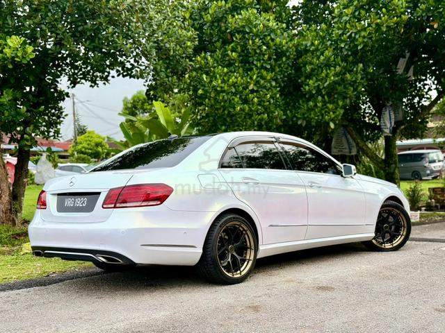 ON THE ROAD 2014 Mercedes Benz E-CLASS 2.0 250 - 4