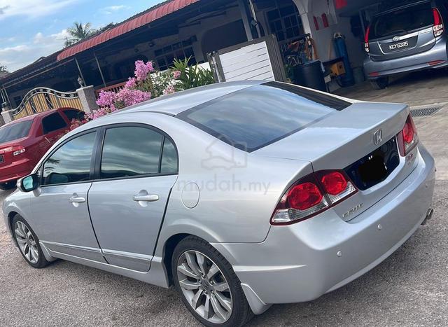 Honda Civic 2.0L I-VTEC (A) 2009 - 4