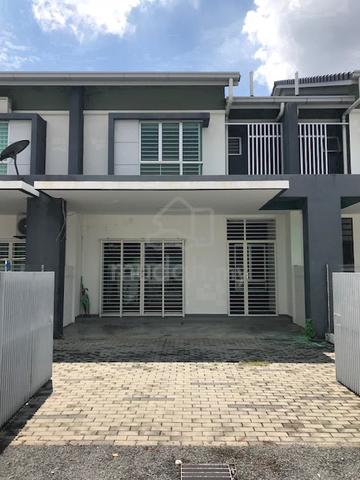 Double Storey House Nilai Utama 1