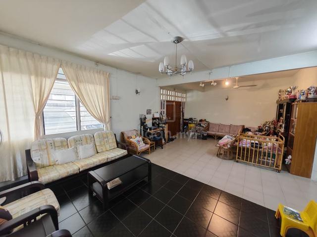 Semi-D Taman Far East Luyang 1