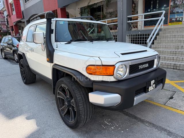 Toyota FJ 4.0 CRUISER (A) 1 Owner Like New TipTop - 3