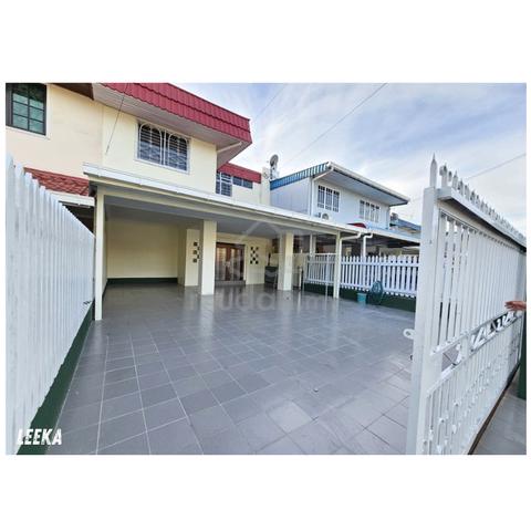 ROOMS FOR RENT | TAMAN LEEKA [Room Specialist] 1