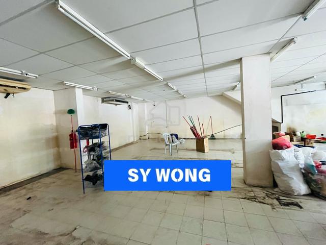 【G/F 2 shops adjoin】Facing road at alma, near machang bubok impian ria 1