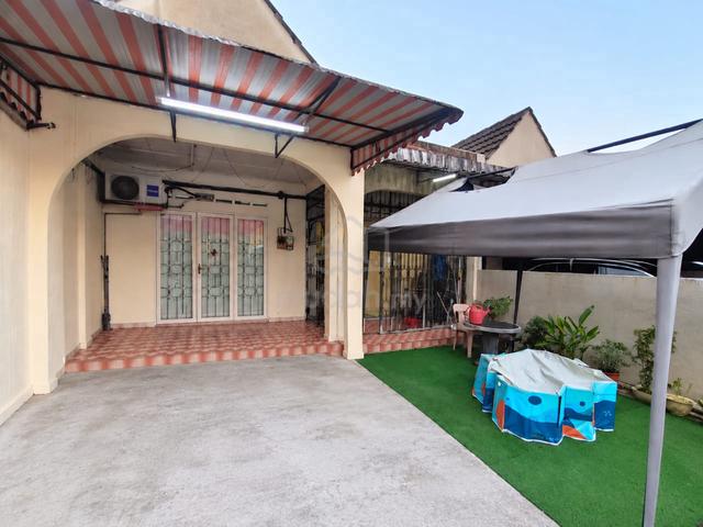 Single Storey Taman Kosas, Ampang. Size besar 1900sqft 1