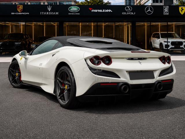 2021 Ferrari F8 TRIBUTO 3.9/ Daytona Seat/ Lifter - 2