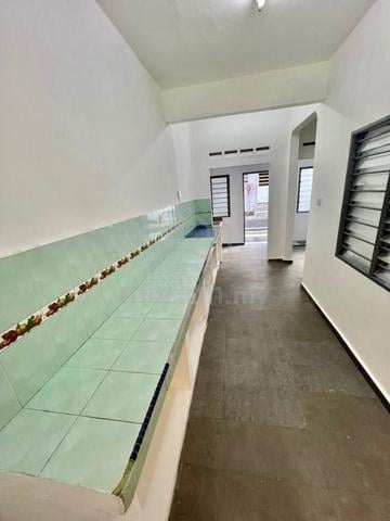 Town Area Muar Taman Bakri Indah 2storey Medium low (cheapest market) 1