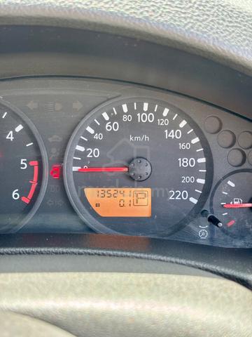 2014 Nissan NAVARA 2.5 Auto 4X4 leather seats - 5