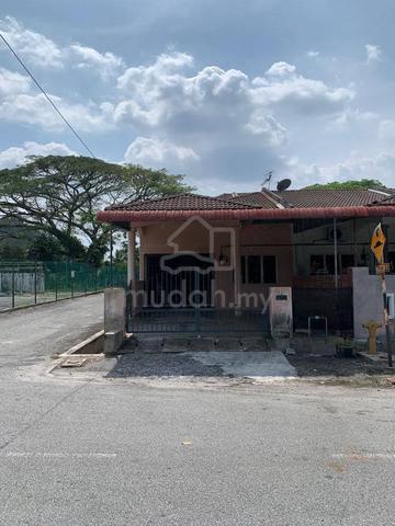 Facing Playground End Lot Taman Tanjung Mewah 1