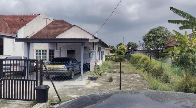 RUMAH TERES UNTUK DIJUAL Tanjong Karang, Taman Desa Mawar 1