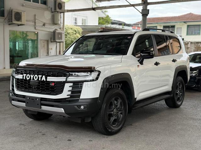 2023 Toyota Land Cruiser 300 GR-Sport 3.5 Petrol - 2
