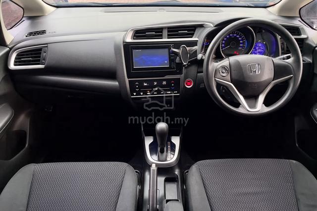 M2017 Honda JAZZ 1.5 E (A) FACELIFT FULL SERVICE ! - 5