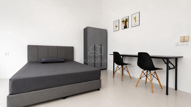 Spacious Master Room For Rent @ Carnation Villa, Bukit Minyak 1