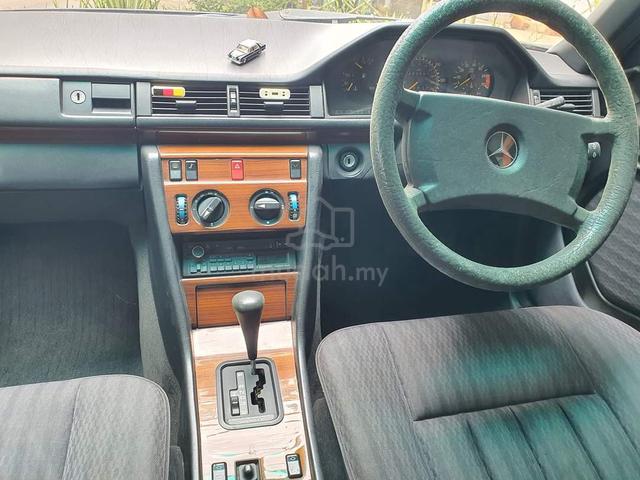 1995 Mercedes Benz 230E 2.0 (M) - 3