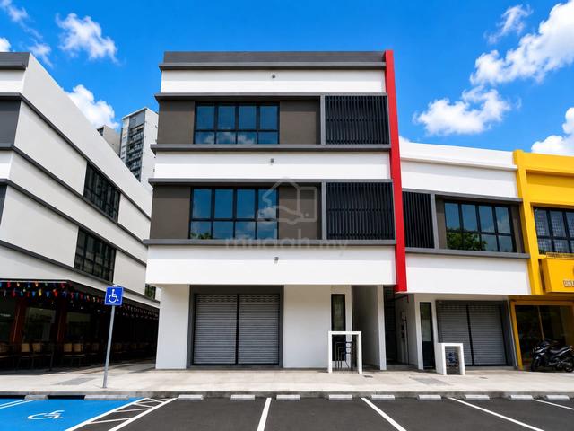 3 Storey End Shop Lot @ Laman Idaman, Bukit Jelutong, For Rent. 1