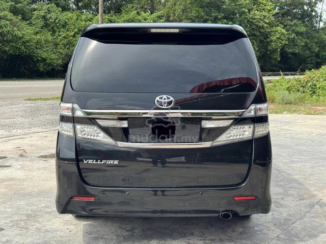 2012 Toyota Vellfire 2.4 ZG (A) - 4