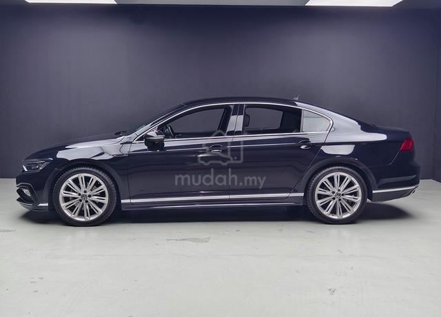 2022 Volkswagen PASSAT R-LINE 2.0L (A) - 5