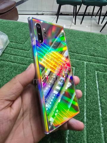 Carousel Image Selected