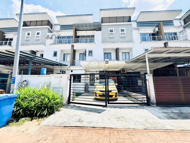 0% DEPOSIT! Townhouse 3 Sty Taman Desa Tropika, Seksyen U15, Shah Alam 1