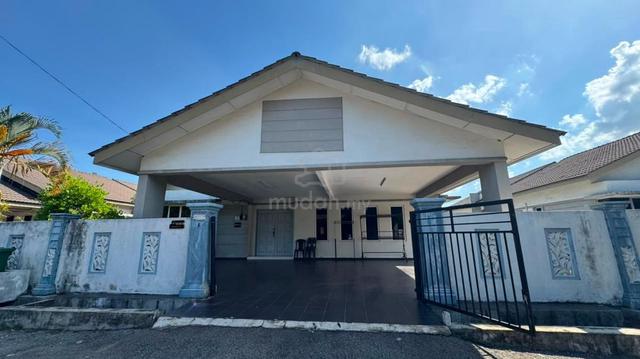 Semi D House, Taman Sg Ular Aman, Kuantan 1